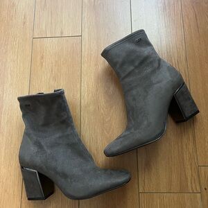 Elegant Brown/khaki Suede Ankle Boots
